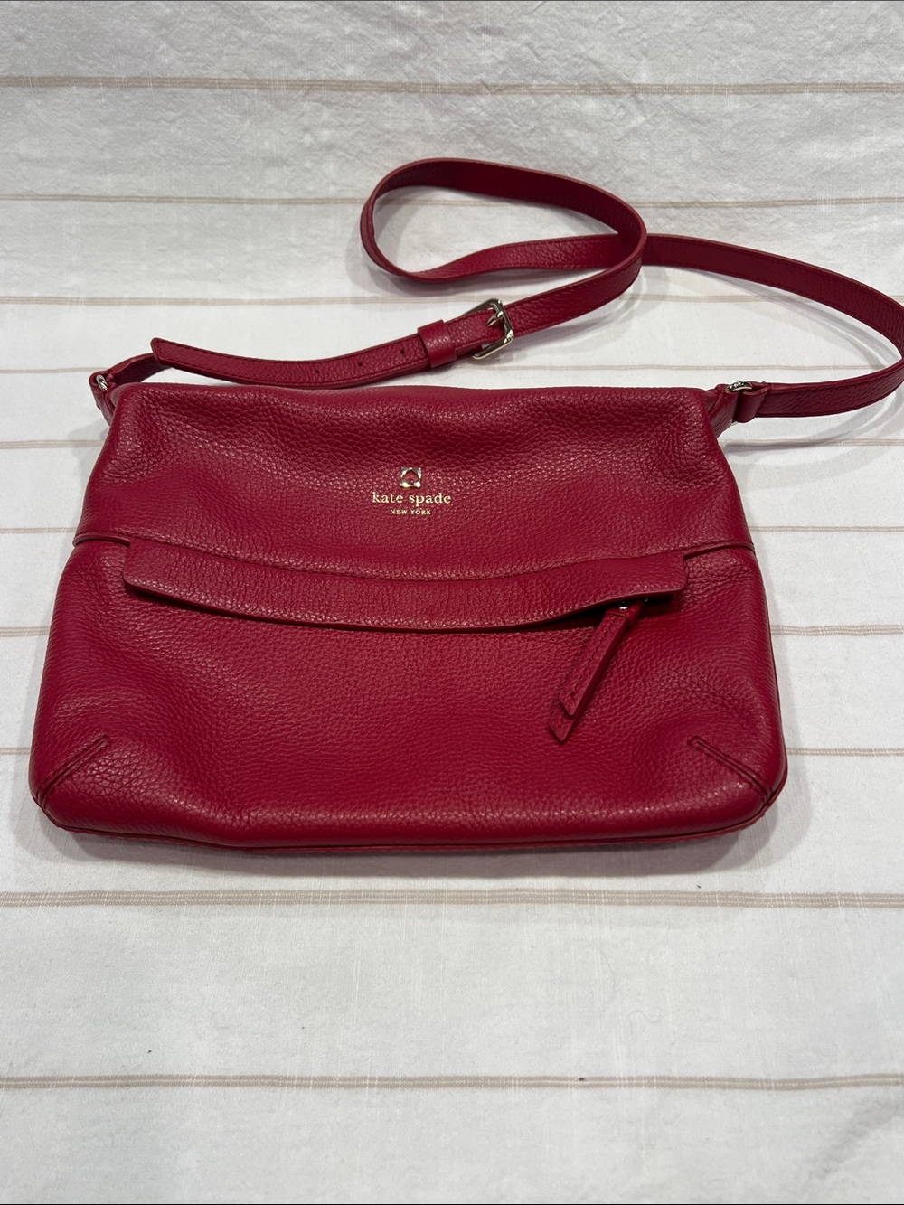kate spade crimson pebbled leather crossbody bag